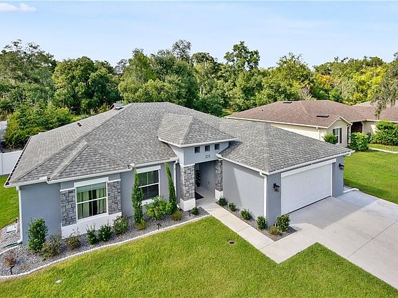 4th image of 323 Stonebridge Ln