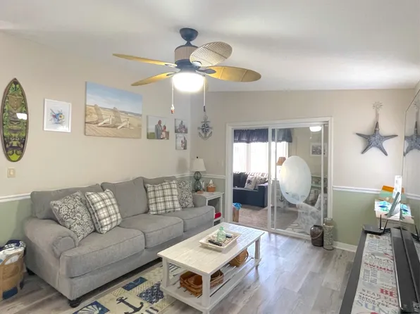 19211 Cedar Crest Ct #8F, North Fort Myers, FL 33903