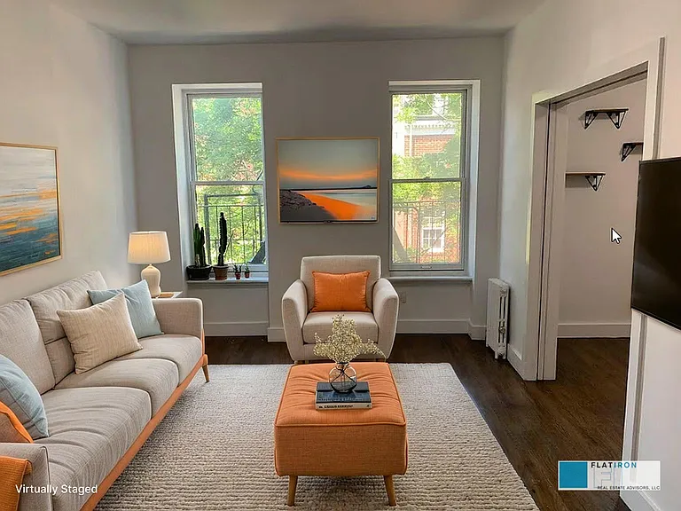 31 Bethune St #3F — Photo 1