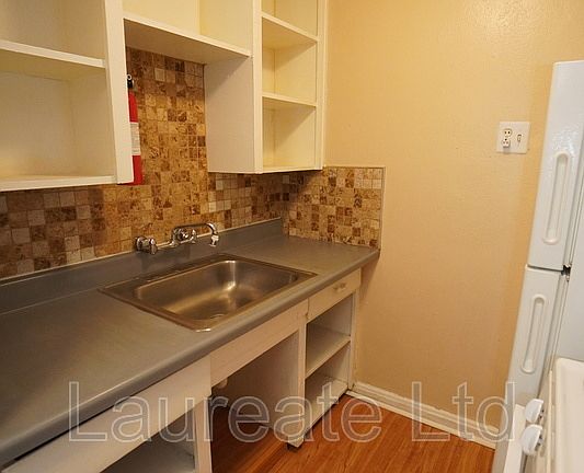 5th image of 1340 E 14th Ave APT B