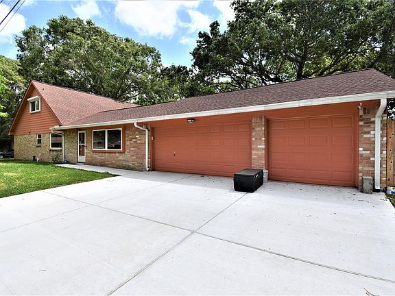 3rd image of 5000 Cedar Creek Dr