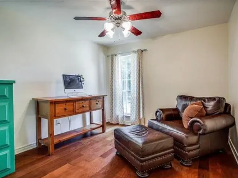 5608 Jamaica Cir — Photo 17