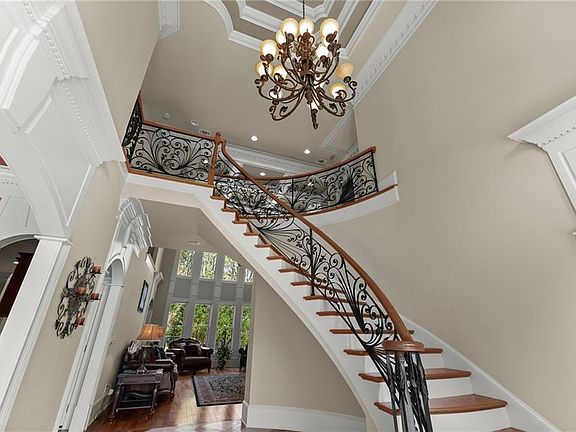 4th image of 1310 Settles Rd