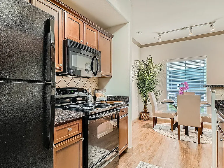 Eaglebrook Apartments Kitchen