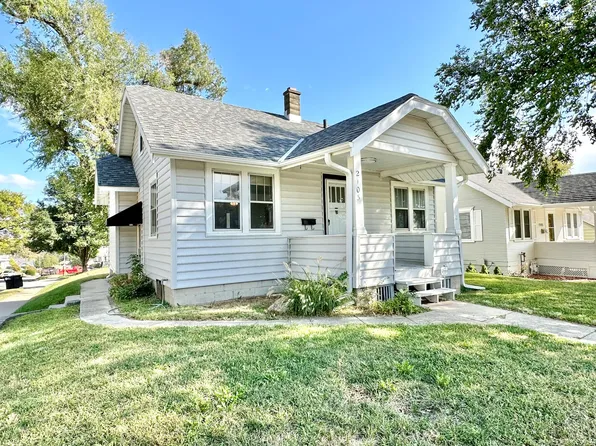 2103 S 60th St, Omaha, NE 68106