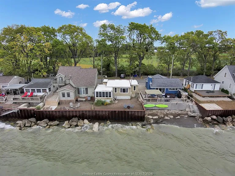 1006 Point Pelee Dr — Photo 1