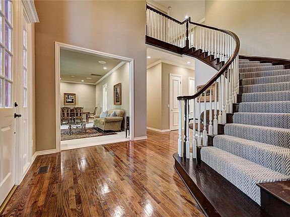 4th image of 19100 Saddle River Dr