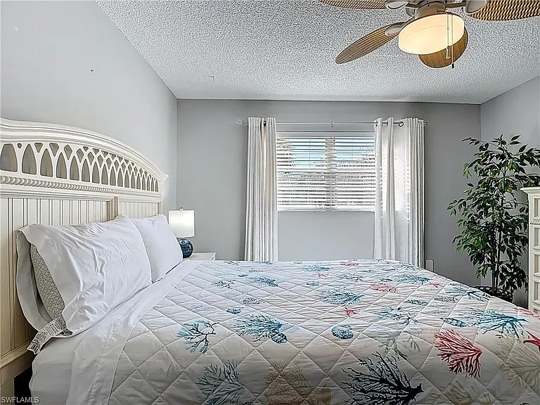 200 Turtle Lake Ct #109 — Photo 26