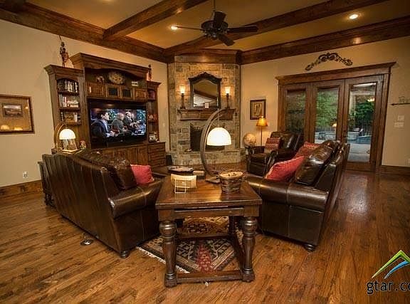 4th image of 4416 Lazy Creek Dr