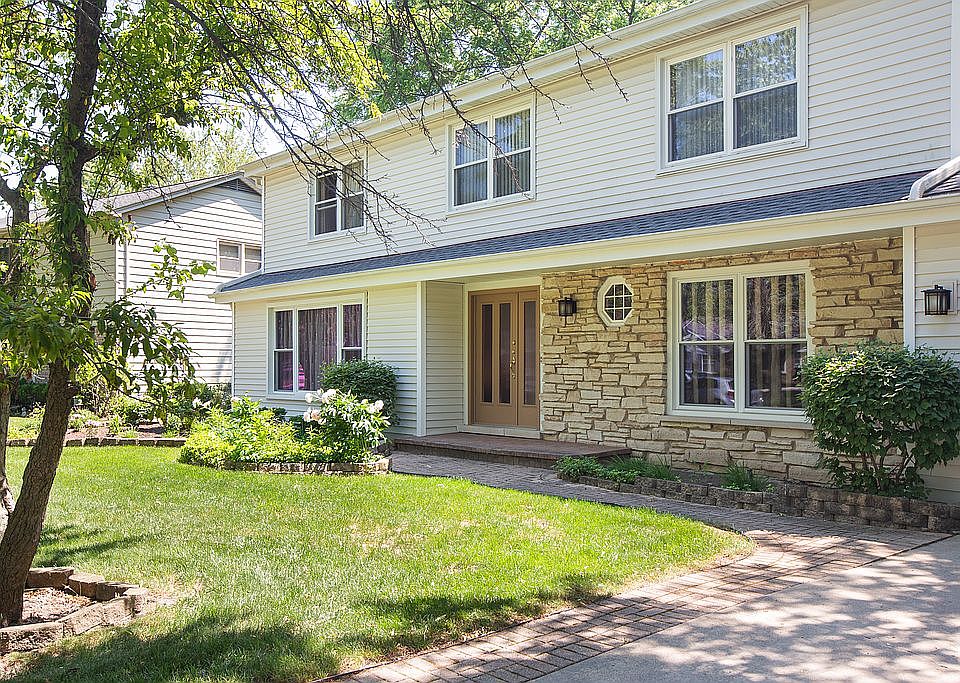 1st image of 1121 Cayuga Dr