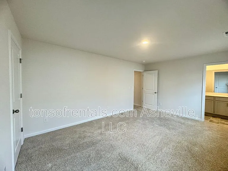 6 Chambers Garden Dr — Photo 12