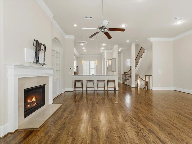 2707 Cohn Trl — Photo 25