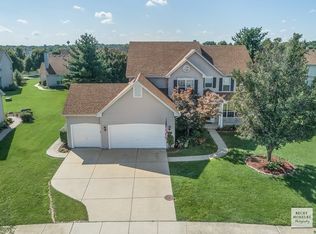 511 Clearwater Ln, Oswego, IL 60543