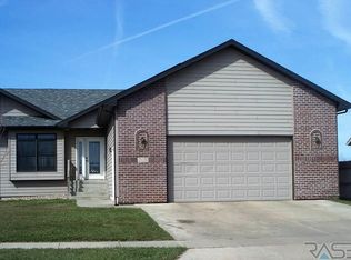 703 N Solar Dr #1A, Sioux Falls, SD 57103