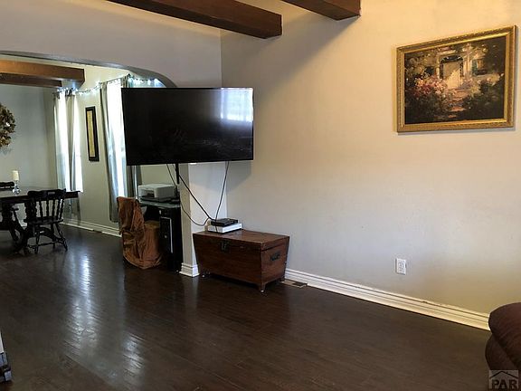 3rd image of 524 W Evans Ave