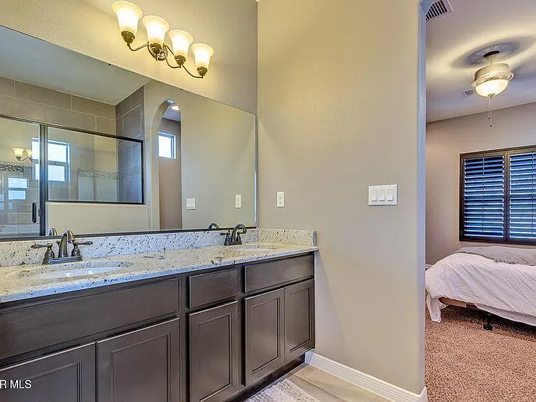 12934 Terrington Ave — Photo 14