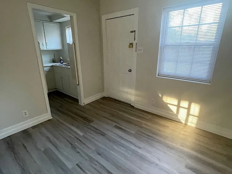 2108 Broad St #3 — Photo 6