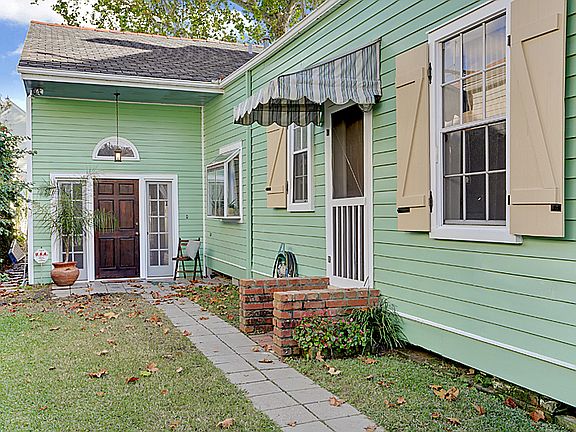 2nd image of 1135 Arabella St