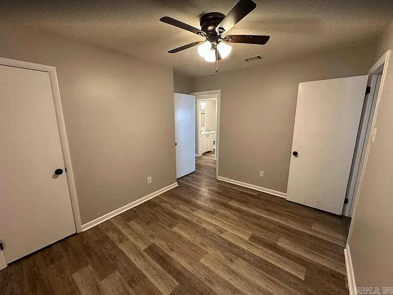 7409 Skylark Dr — Photo 13
