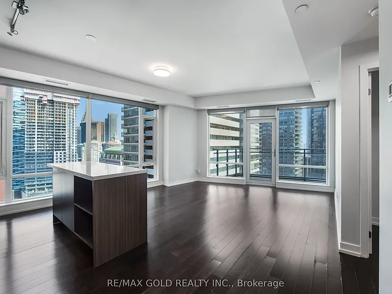 21 Widmer St #2209 — Photo 5