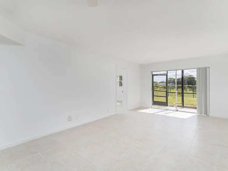 7900 Fairview Dr #105 — Photo 2