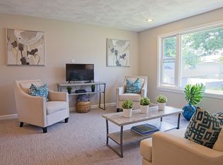 2 McGinness Way, Billerica, MA 01821