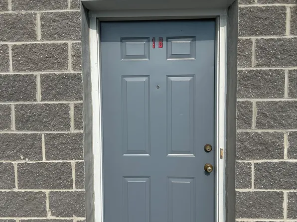 102 Jericho Tpke APT 1B, New Hyde Park, NY 11040