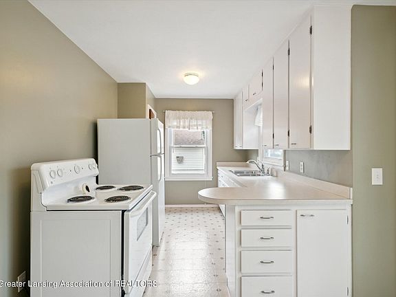 5th image of 1515 W Rundle Ave