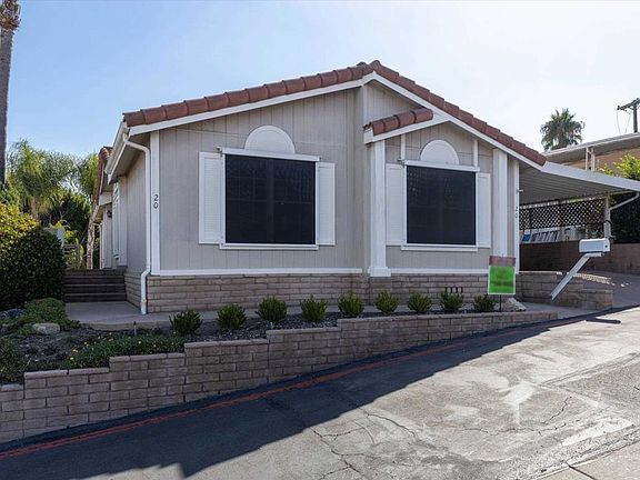 3rd image of 1333 Olive Ave Space 20