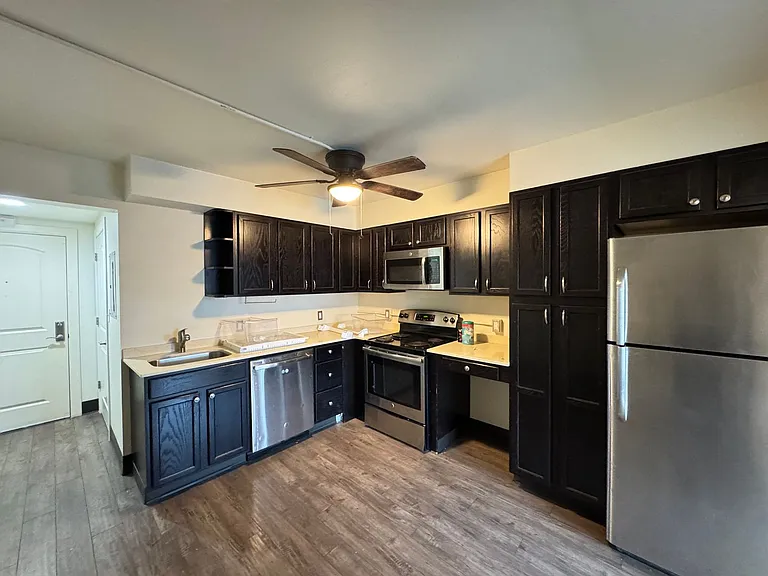 Park Place Apartments — Photo 28