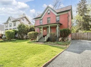 19 River Rd, Califon, NJ 07830