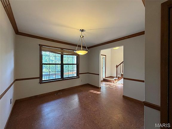 5th image of 1599 Paradise Valley Dr