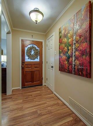 3rd image of 1317 Mosswood Ln
