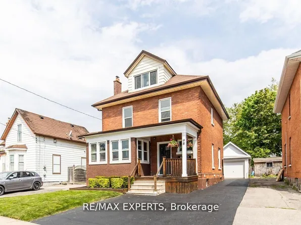 98 Elgin St E #2, Oshawa, ON L1G 1T3