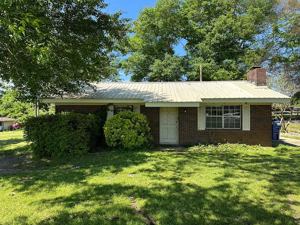 49 Lee Road 670