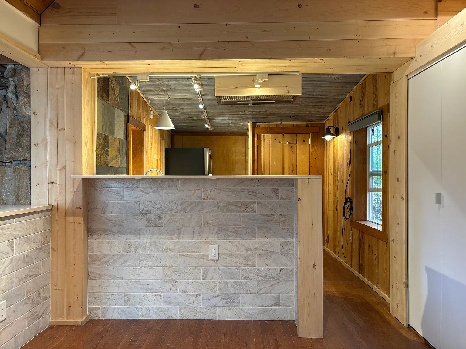 1 bed, 800 sqft, $2,500 — Photo 4