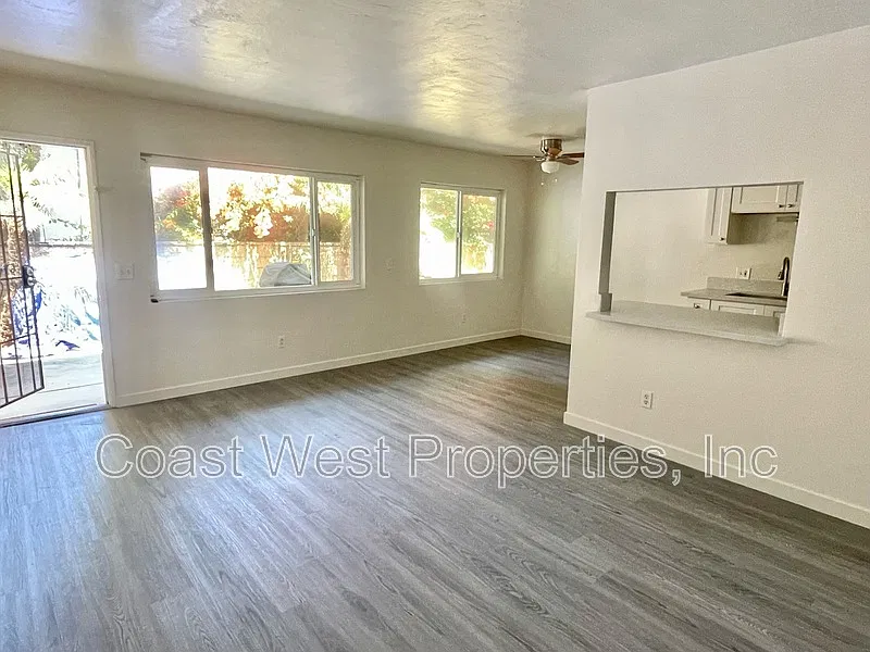 1 bed, 1.0 bath, 575 sqft, $2,500 — Photo 3