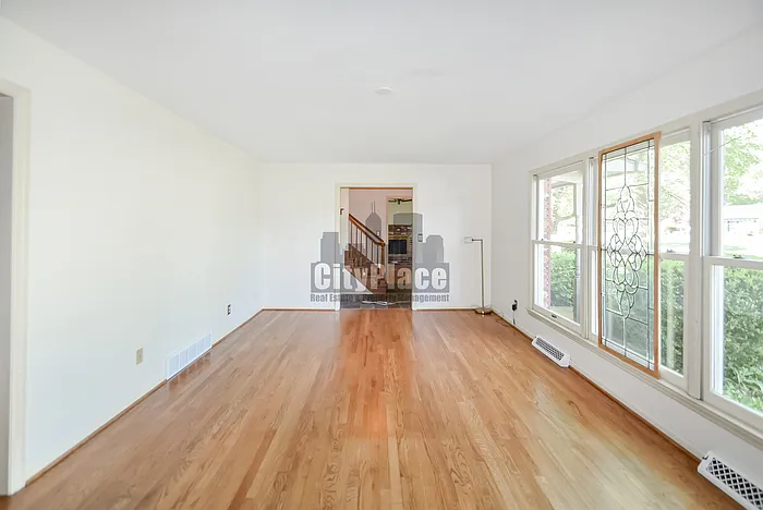 7211 Lesley Ave — Photo 10
