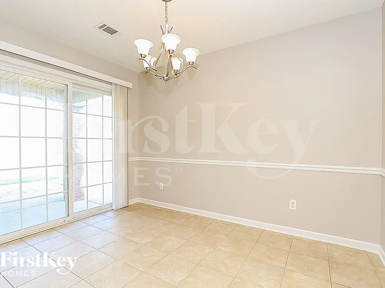 8117 Bostic Dr — Photo 5