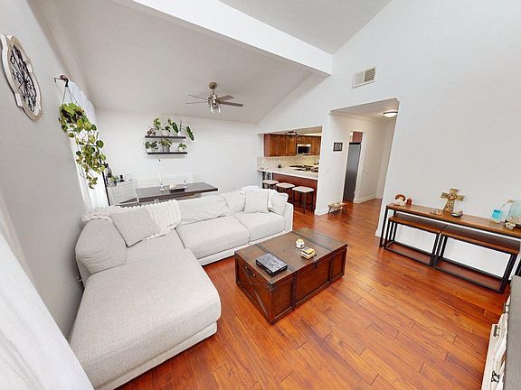 4th image of 5123 Longfellow Way