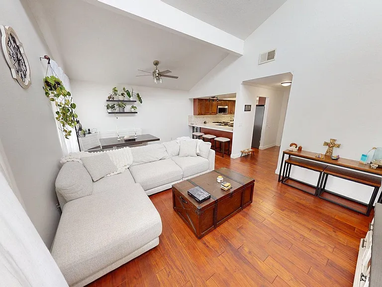 5123 Longfellow Way — Photo 4