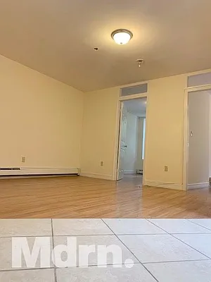 Rented by Mdrn Residential | media 31