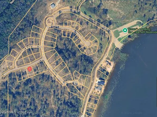 105 Venus Dr #30, Canton, MS 39046