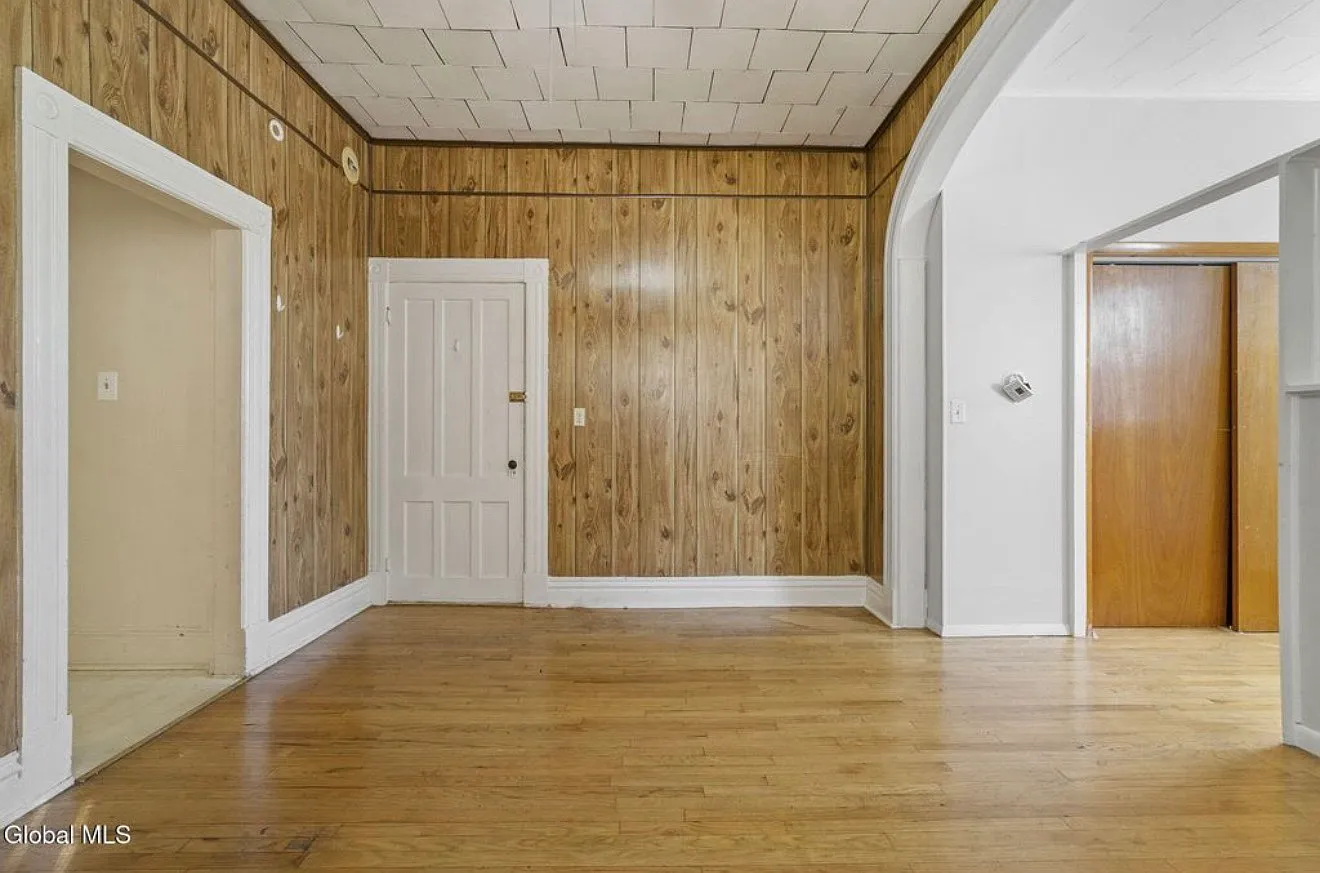 3 bed, $1,750 — Photo 4