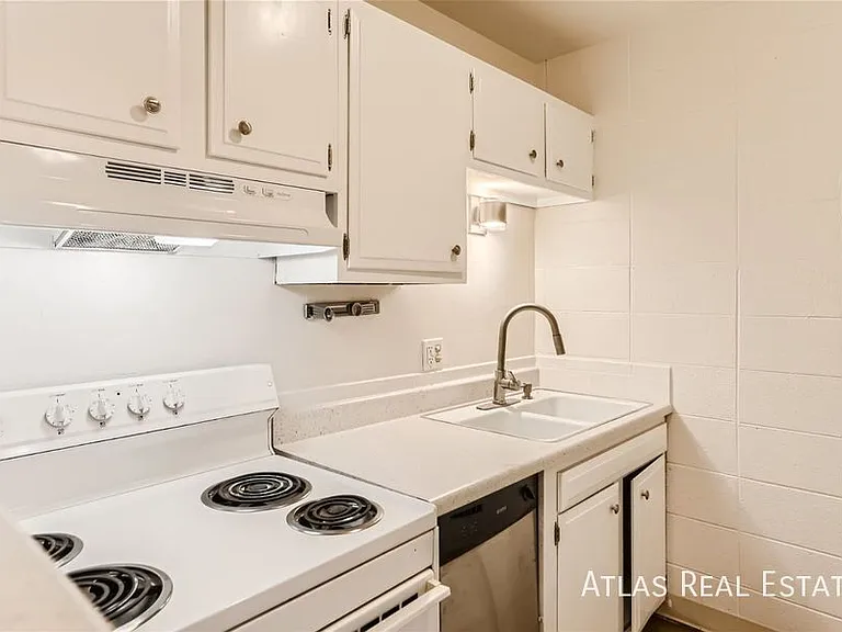 901 S Taft Hill Rd #7 — Photo 1