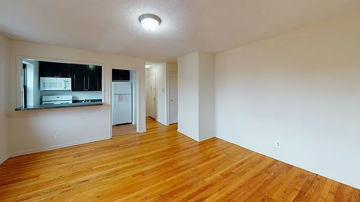 Rented by Revona Properties | media 2