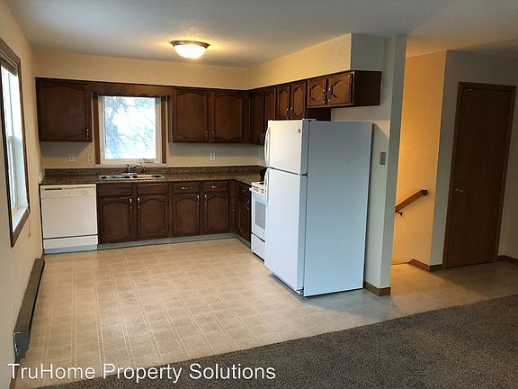 4th image of 740 Central Plains Ct