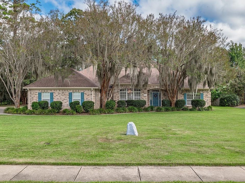1st image of 214 Meadow Ridge Dr