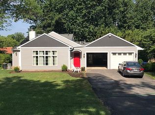 7105 Carol Ln, Falls Church, VA 22042
