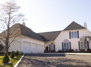 539 Seven Bridges Rd, Road, NJ 07739